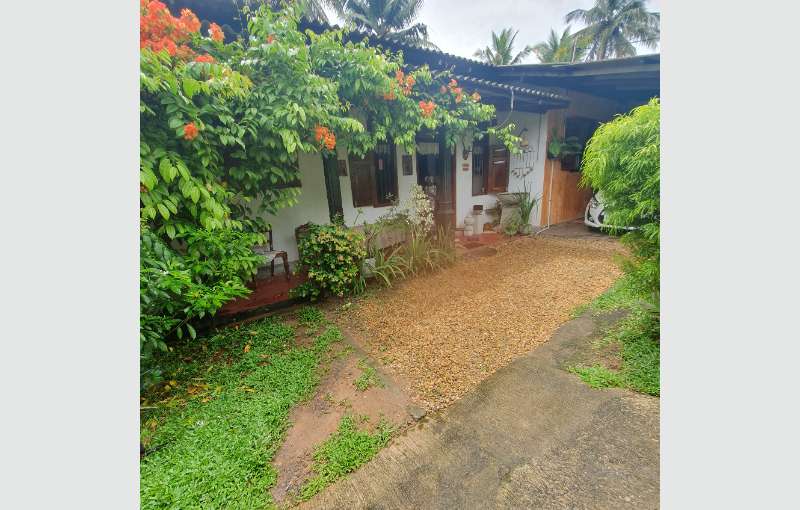 House for Sale In Athurugiriya