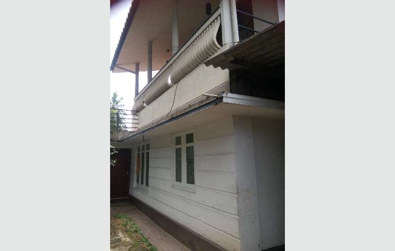 Kiribathgoda Two Story House With Attached Annex For Sale