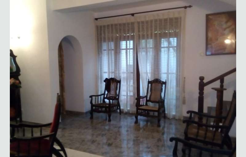 Beautiful Two Storied House For Sale In Colombo 05