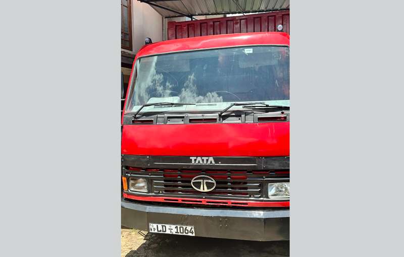 TATA 1613 Lorry for Sale