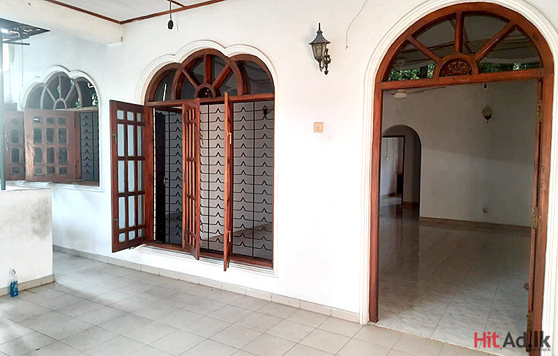 Battaramulla-Pelawatta House for Rent