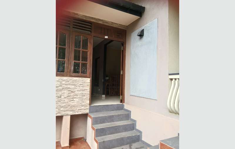 Kiribathgoda Two Story House With Attached Annex For Sale