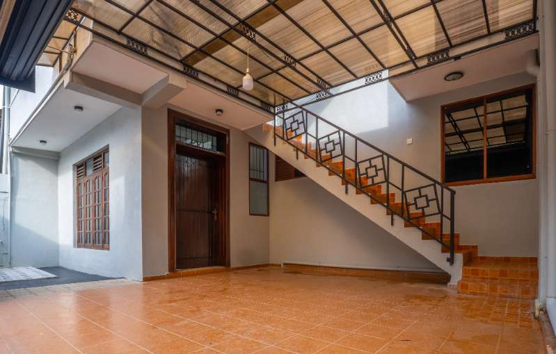 6 Bedroom House For Sale In Dehiwala