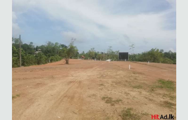 Valuable Plots Near Ambalangoda Miriswaththa Bus Route