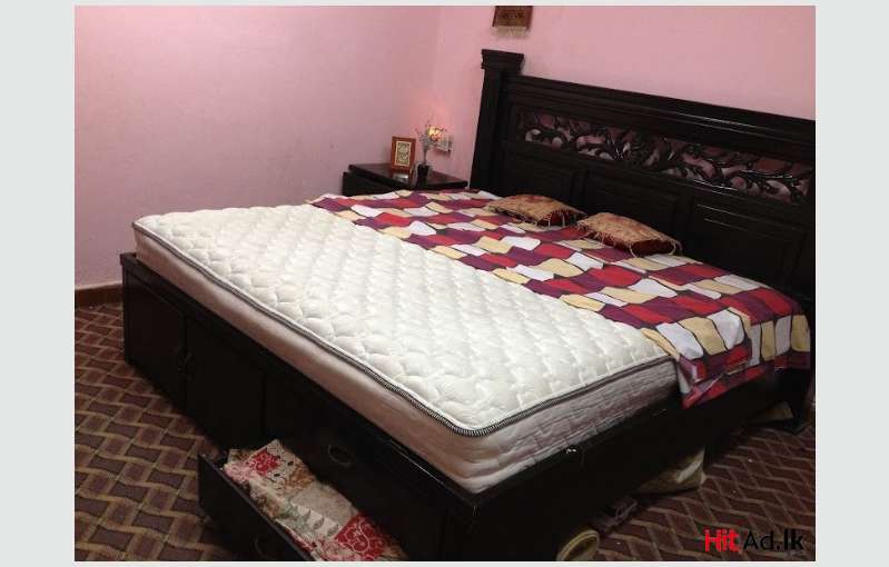 King Size Bed With Mattress 