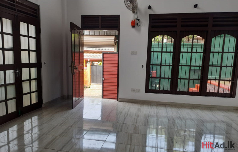 House for sale in Piliyandala