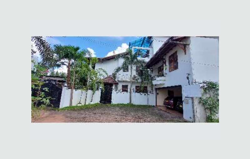 Luxury House for Rent at Thalawathugoda
