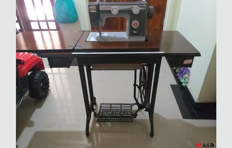 Singer Sewing Machine , Zig Zag, 984