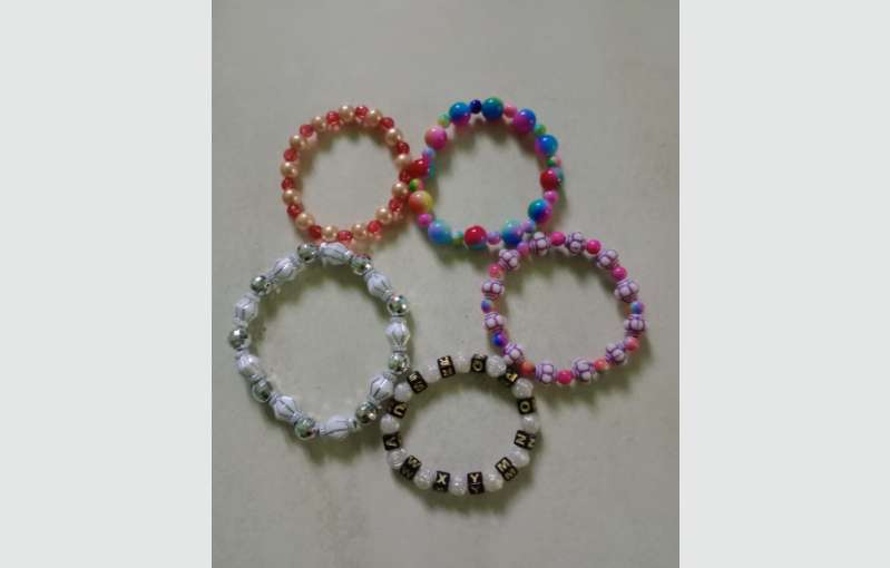 Beads Bracelet  පබලු අත්පලදනා