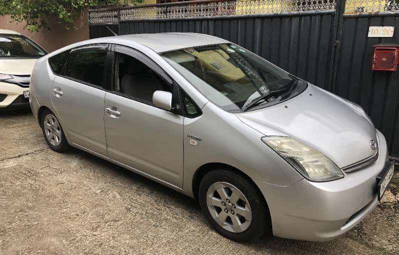 Toyota Prius 2nd Generation For Sale