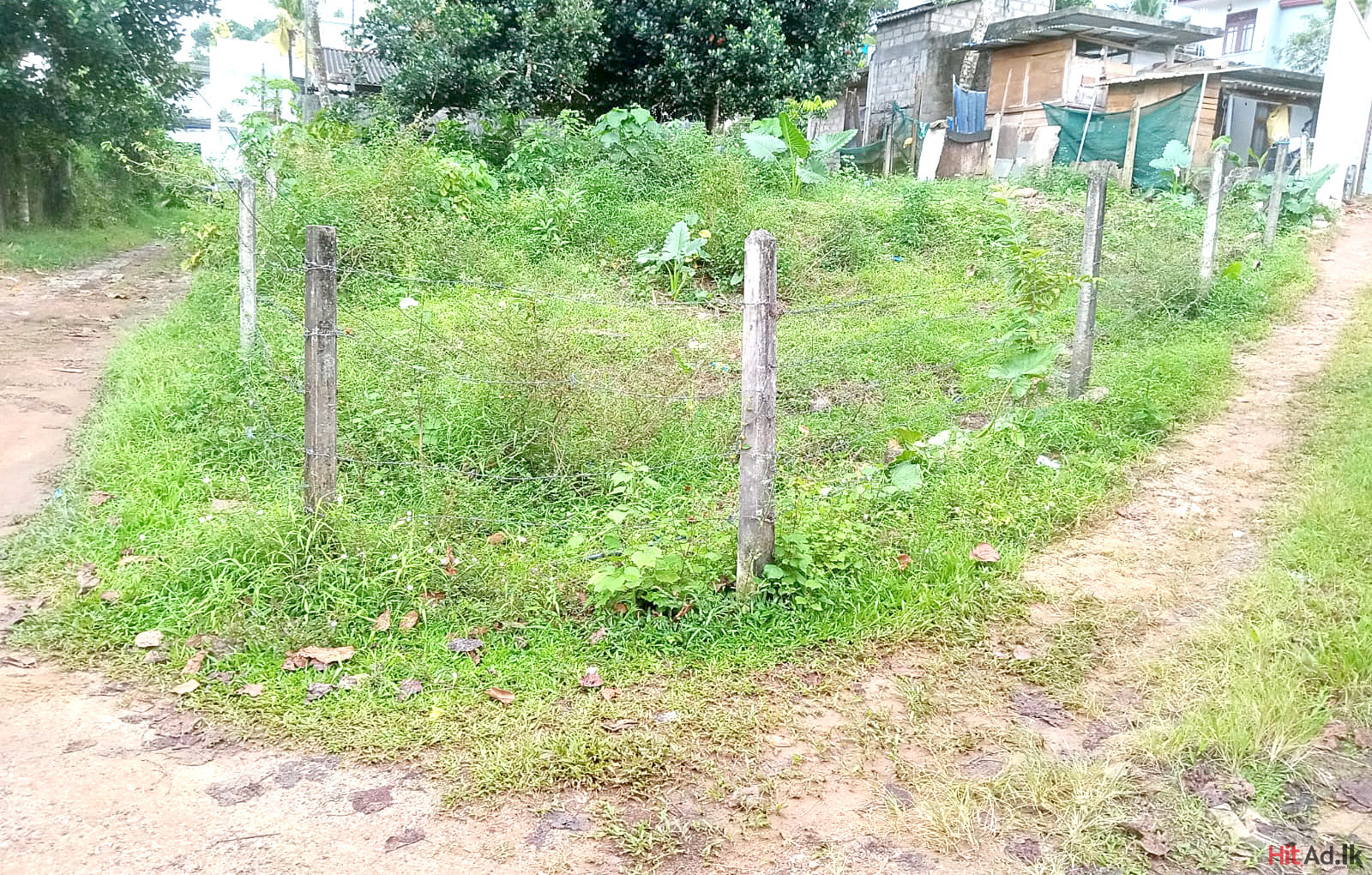 10p Land with a wide access road for sale at Nirpalawatte Korotota Kaduwela.