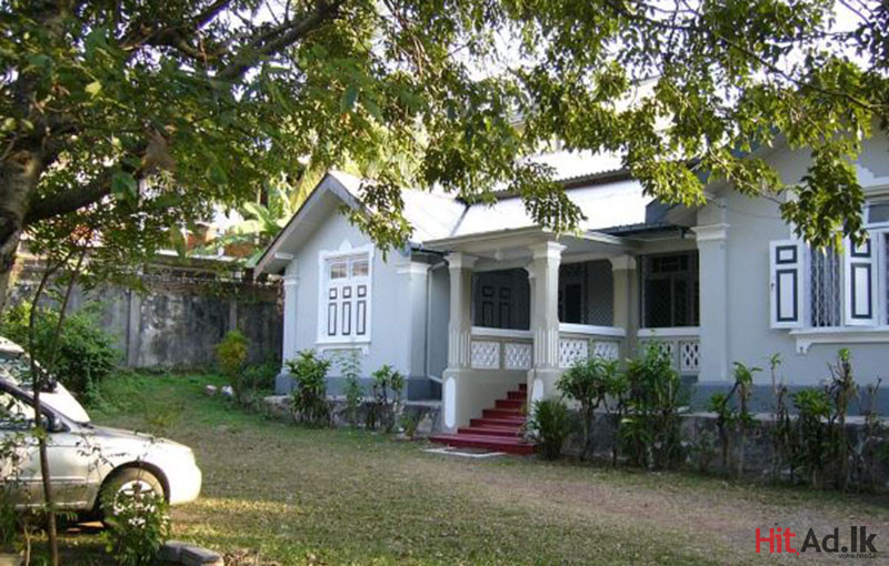 Colonial bungalow for sale