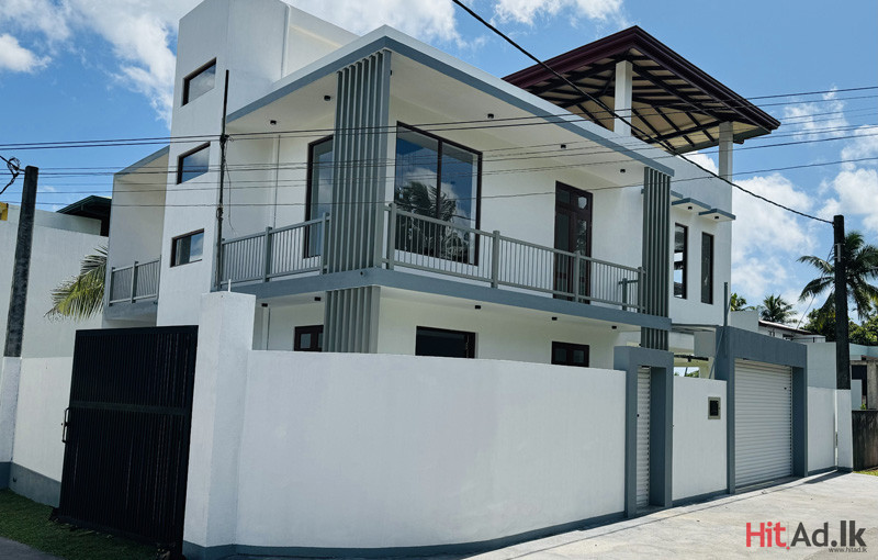 House for sale in Gampaha