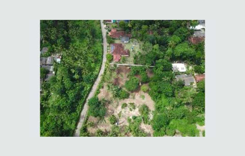 Valuable land in Bentota tourist town