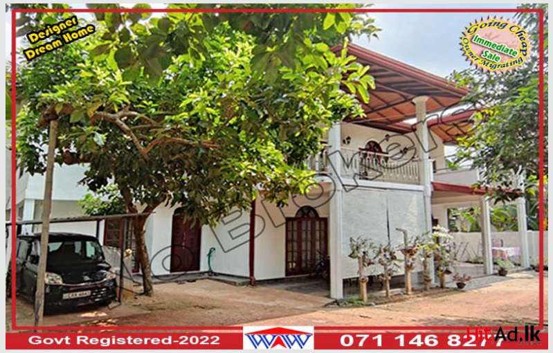 Maharagama Town-luxury House-immediate Sale