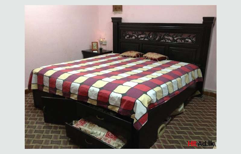 King Size Bed With Mattress 