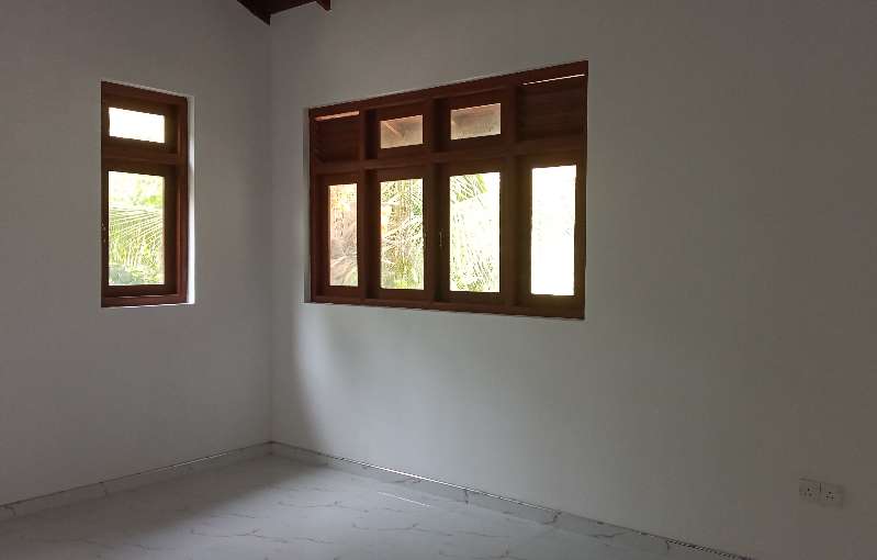 New 2 Storeyed House For Rent In A Calm & Quite Environment
