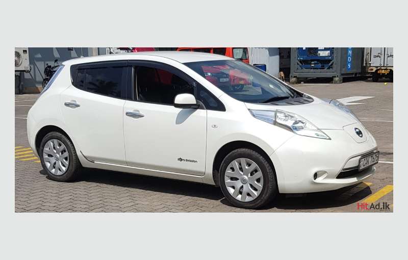 2013 nissan deals leaf range km