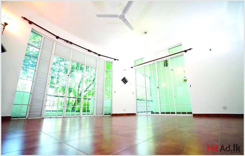 Nugegoda-Delkanda Modern House for Rent