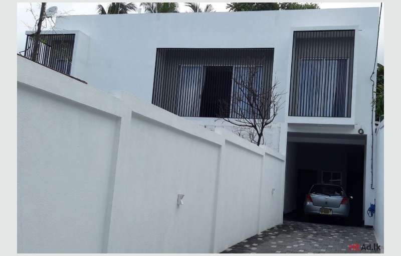 3 Storied Modern house for sale in Thalapathpitiya