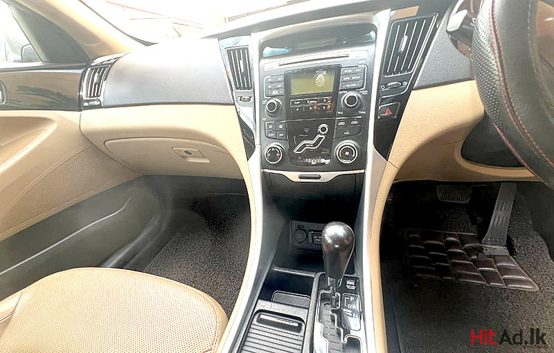 Hyundai Sonata 2011