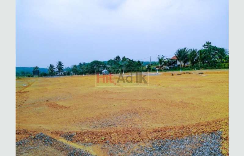 Land for sale in millaniya 