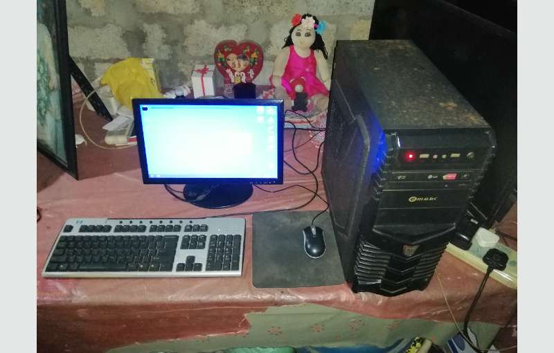I7 Computer With Monitor And Keyboard Mouse 