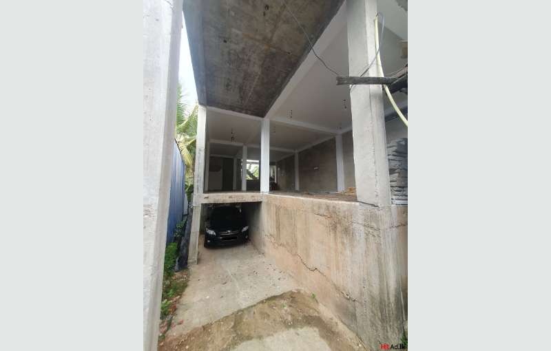 Wijesinghe Commercial Property For Rent – Ideal Location!