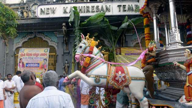 Silver Chariot festival held in Colombo