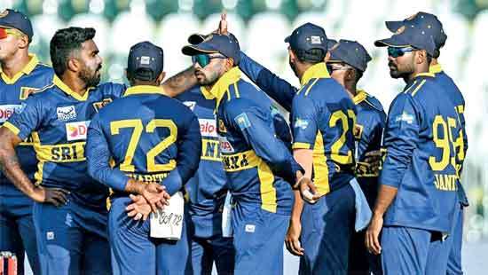 Sri Lanka averts under-currents, political row