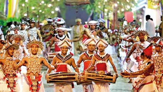 Kelaniya Rajamaha Viharaya History behind the colourful Duruthu Perahera