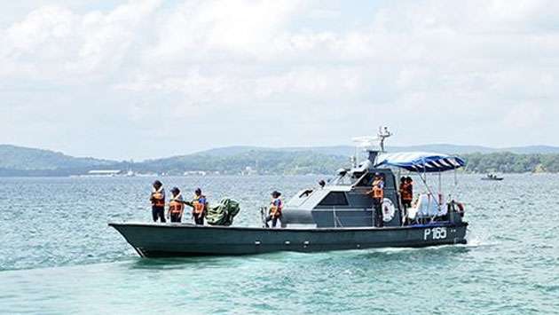 SL Navy rescues six victims abandoned by human smugglers