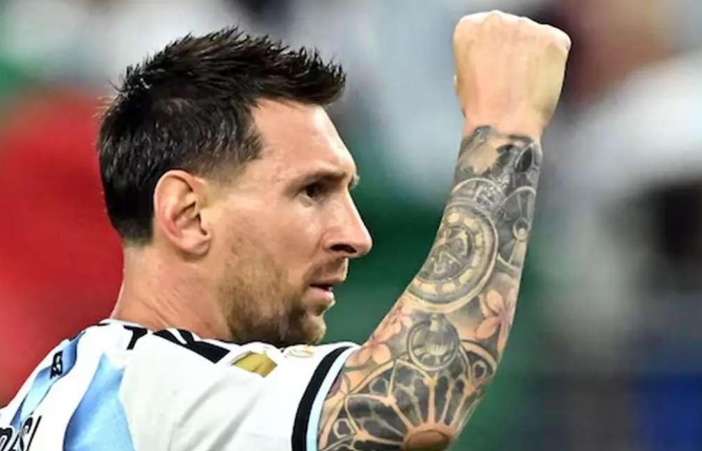 Messi sets World Cup scoring record as Argentina advances to knockout stage