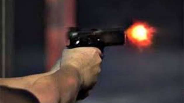 Gunmen open fire on house at Kohuwala