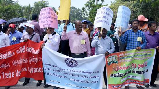 Management Assistants launch protest