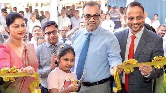 Bank of Ceylon opens Badalgama branch