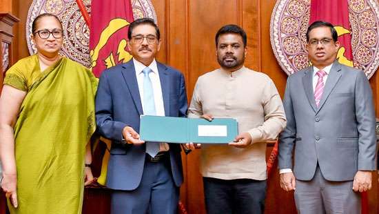 New Rs. 2000 commemorative banknote presented to President