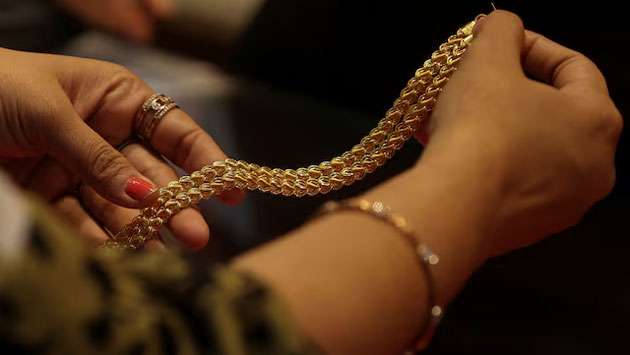 India raises gold and silver tariffs to 15% to curb imports, support rupee