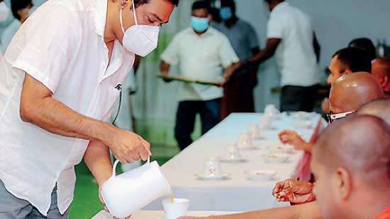 People’s Bank supports weeklong Pirith ceremony at A’pura Mirisawetiya Stupa