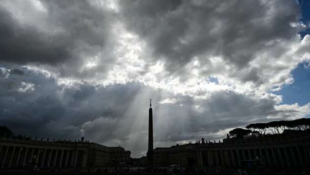 Second day of conclave begins to elect the next pope