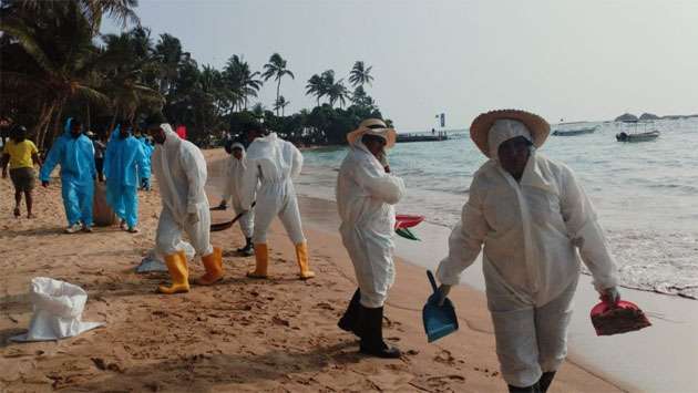 Small oil patches reported off Hikkaduwa