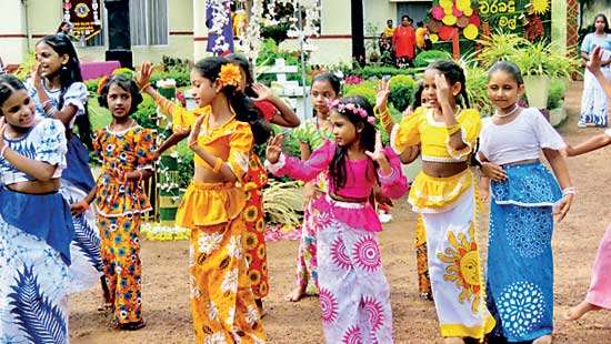 Traditional New Year folk games at Kesbewa