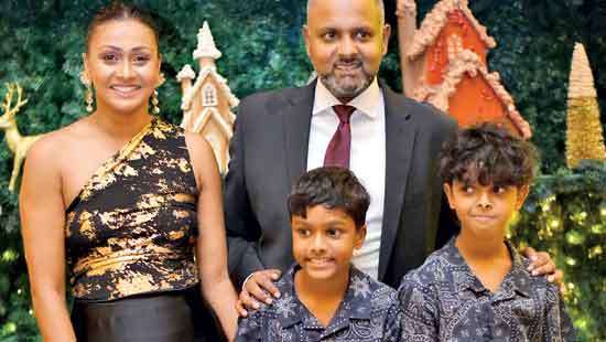 Cinnamon Grand Colombo Christmas Tree Lighting Ceremony