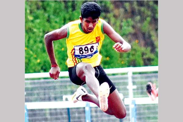 Akalanka qualifies to 400m Boys Hurdles Final at Commonwealth Youth Games