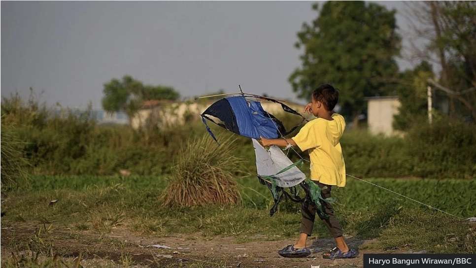 A tug of war between planes and kites in Indonesia’s skies
