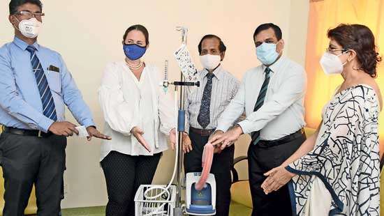 Donation of Optiflow Nasal Oxygen Therapy Machine  to National Hospital of SL from Italy with love