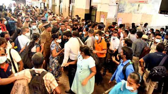 Commuters stranded at Fort station due to protest