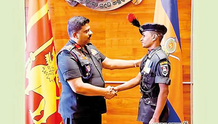 Soldier honoured for saving lives in Ella bus tragedy