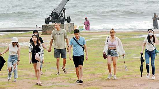 Tourist arrivals surpass 100K in Sept.; China ranks second in tourist traffic