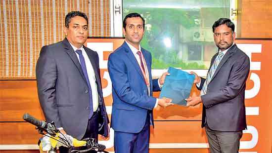 Hutch gifts 100 E-bicycles to rural schools